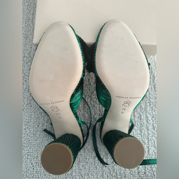 NIB Loeffler Randall Camellia Bow with ankle strap - Picture 2 of 7